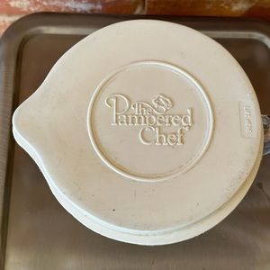 The Pampered Chef l Small Batter Bowl l 1 Quart l White Lid